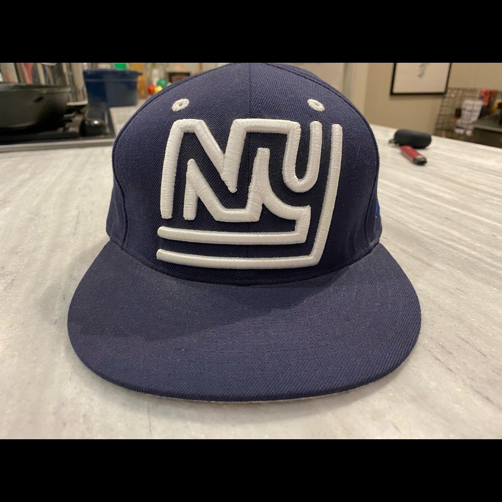 Mitchell & Ness NFL New York Giants Throwback Hat, 70s Logo Size 7 1/4